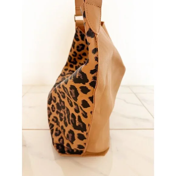 Barneys New York Animal Print Leather Brown Tote Bag w/ Pouch NEW - Picture 5 of 13